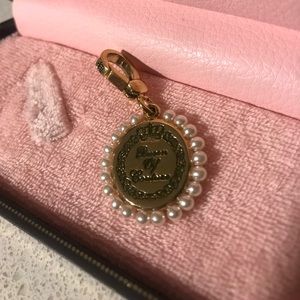 Juicy Couture Jewelry - Juicy Couture gold and pearl oval charm Juicy Couture Jewelry - Juicy Couture gold and pearl oval charm